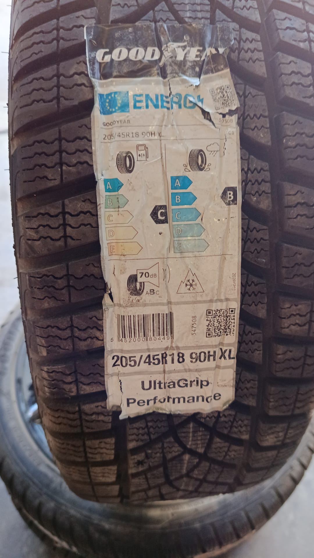 Goodyear ULTRAGRIP PERFORMANCE XL